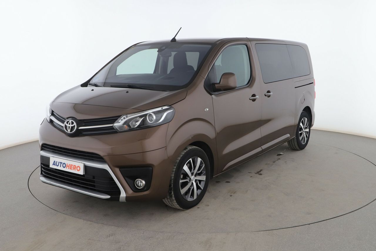Foto toyota proace verso 2020 /