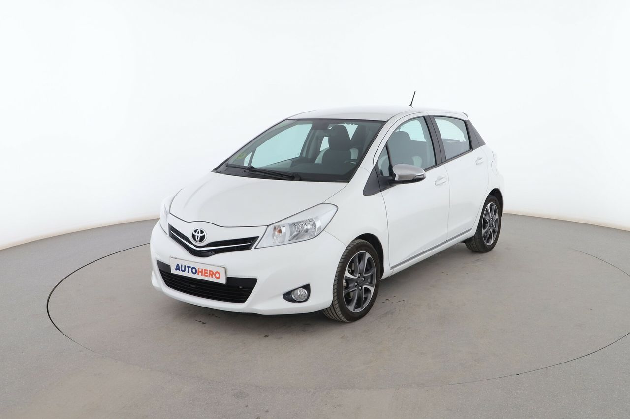 Foto toyota yaris 2014 /
