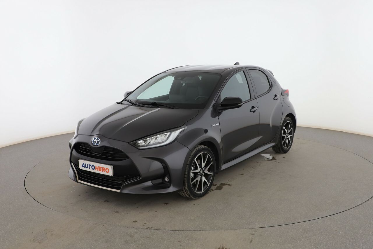Foto toyota yaris 2021 /