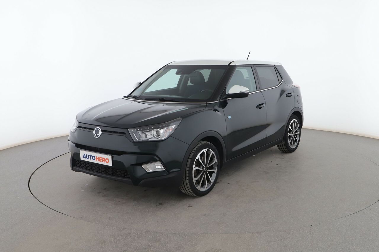 Foto ssangyong tivoli 2017 /