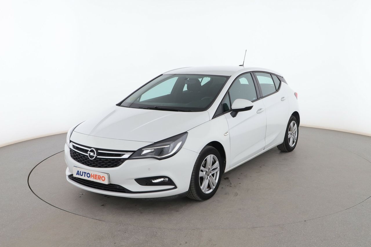 Foto opel astra 2018 /