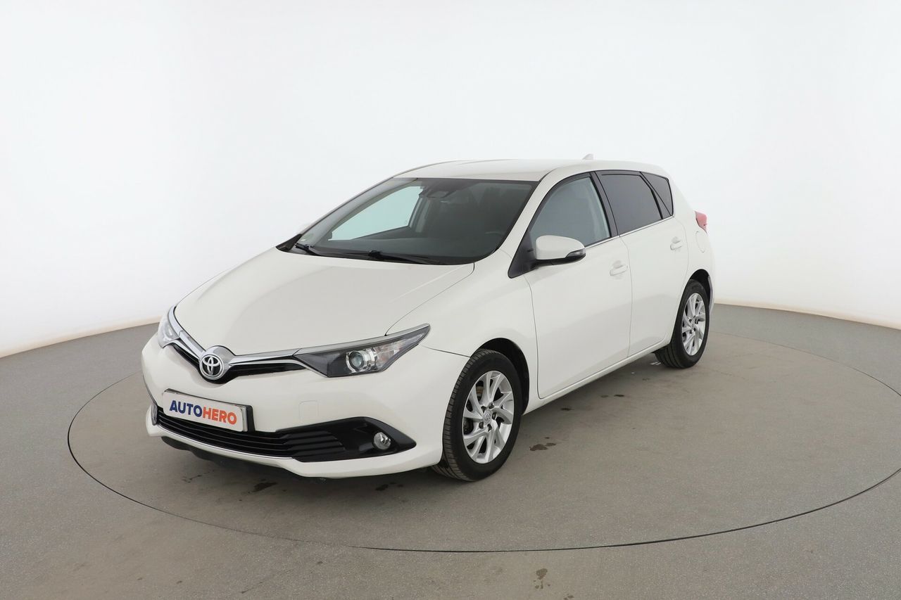 Foto toyota auris 2018 /