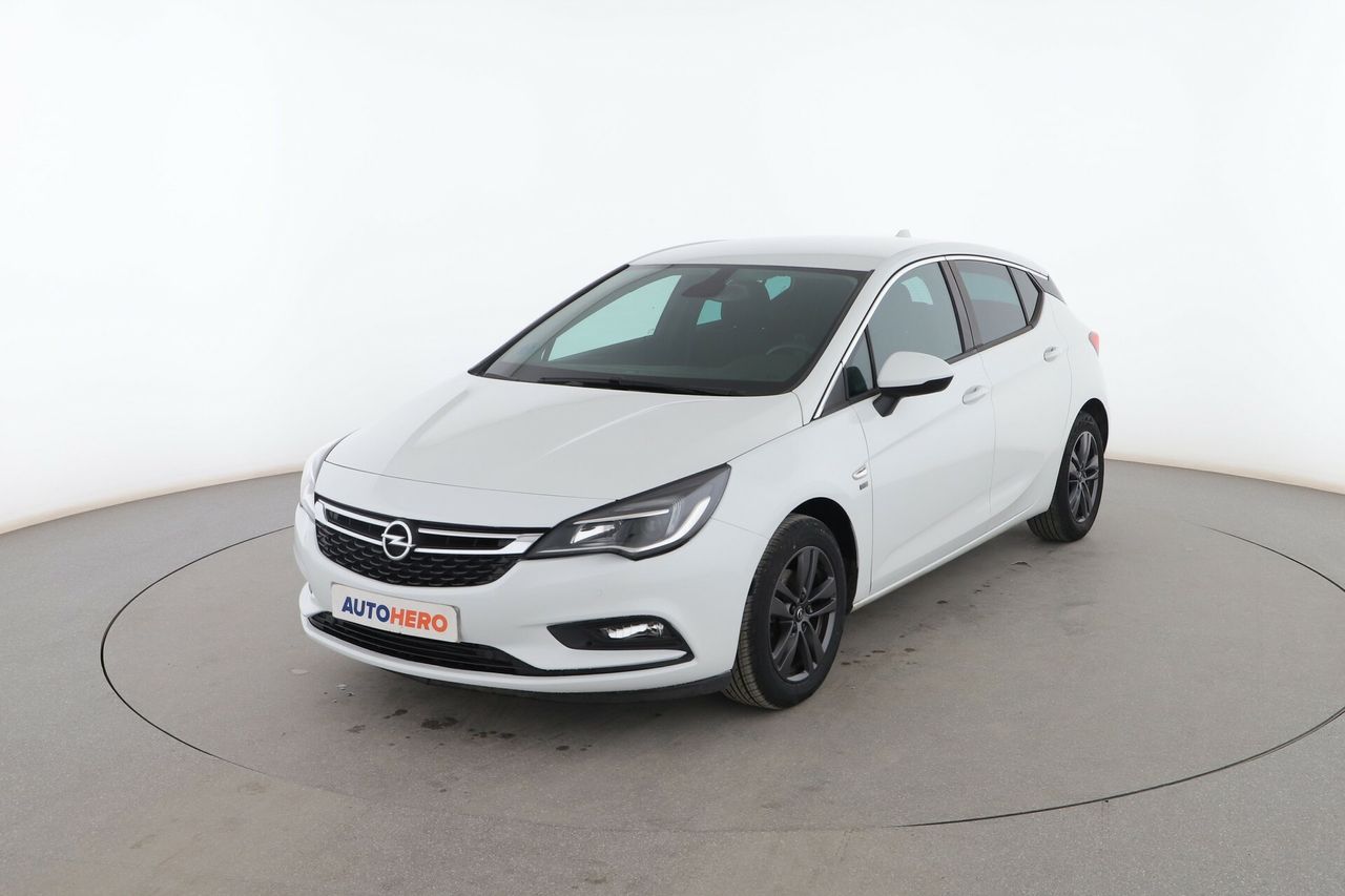 Foto opel astra 2019 /