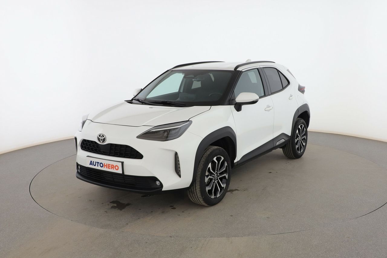 toyota yaris cross 2024 /