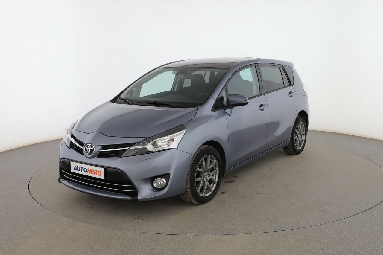 toyota verso 2013 /