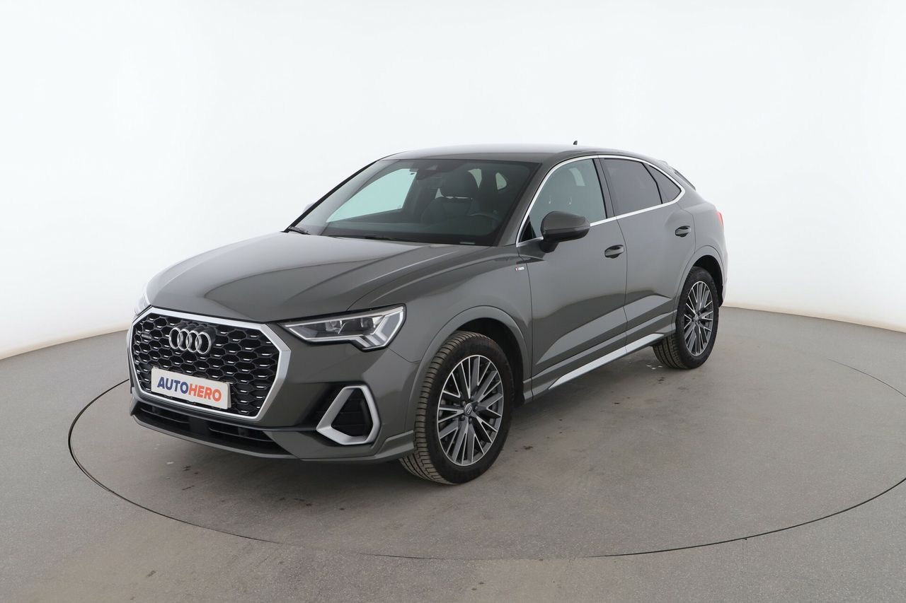 audi q3 2020 /