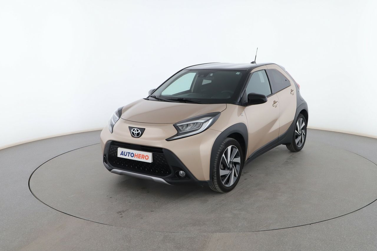 toyota aygo x cross 2023 /