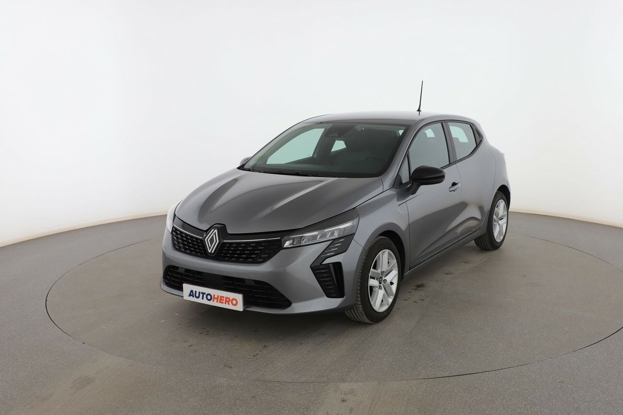 renault clio 2023 /