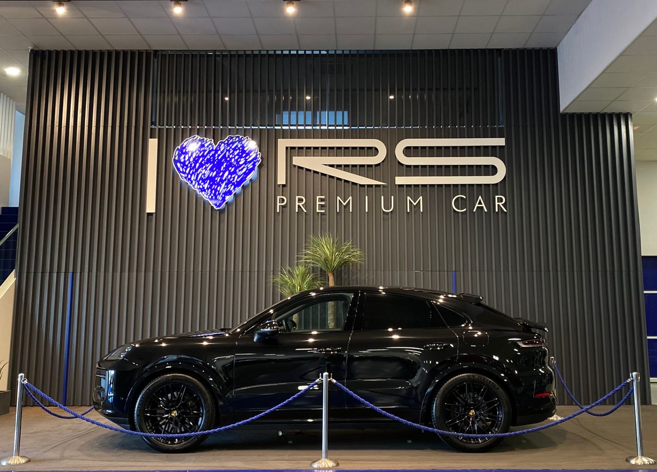 Foto porsche cayenne 2023 /
