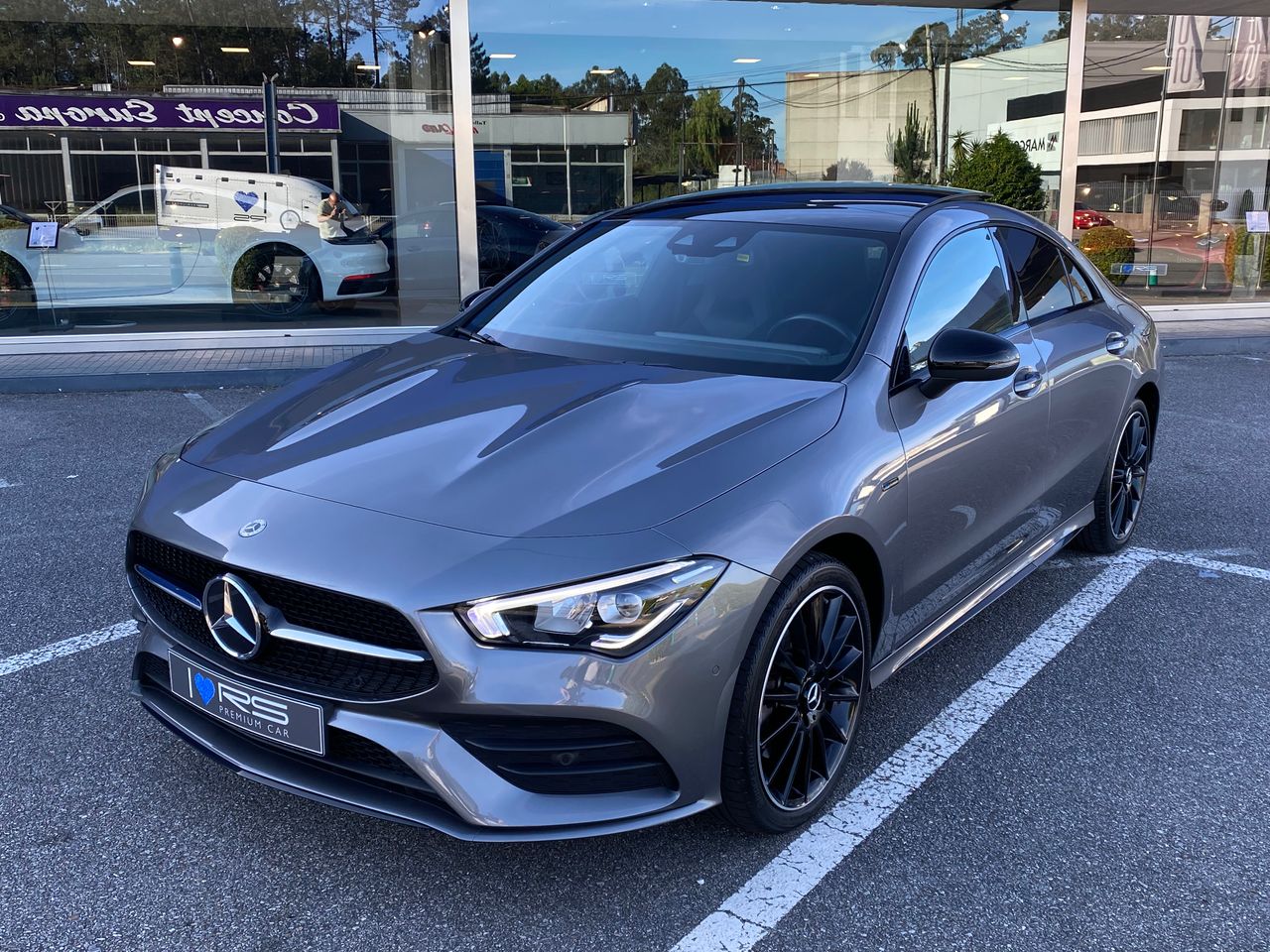 mercedes cla 2021 / foto grande (2)