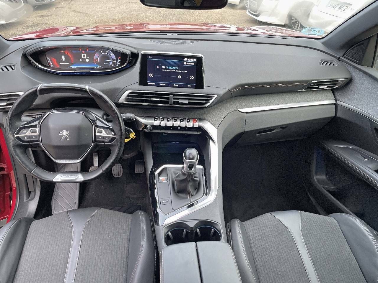 peugeot 3008 2020 / foto grande (2)