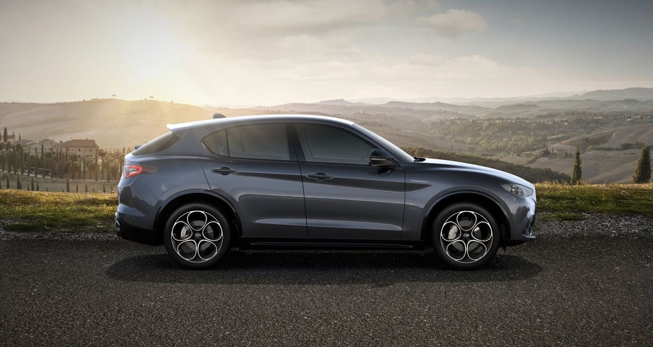 alfa romeo stelvio 2025 / foto grande (2)