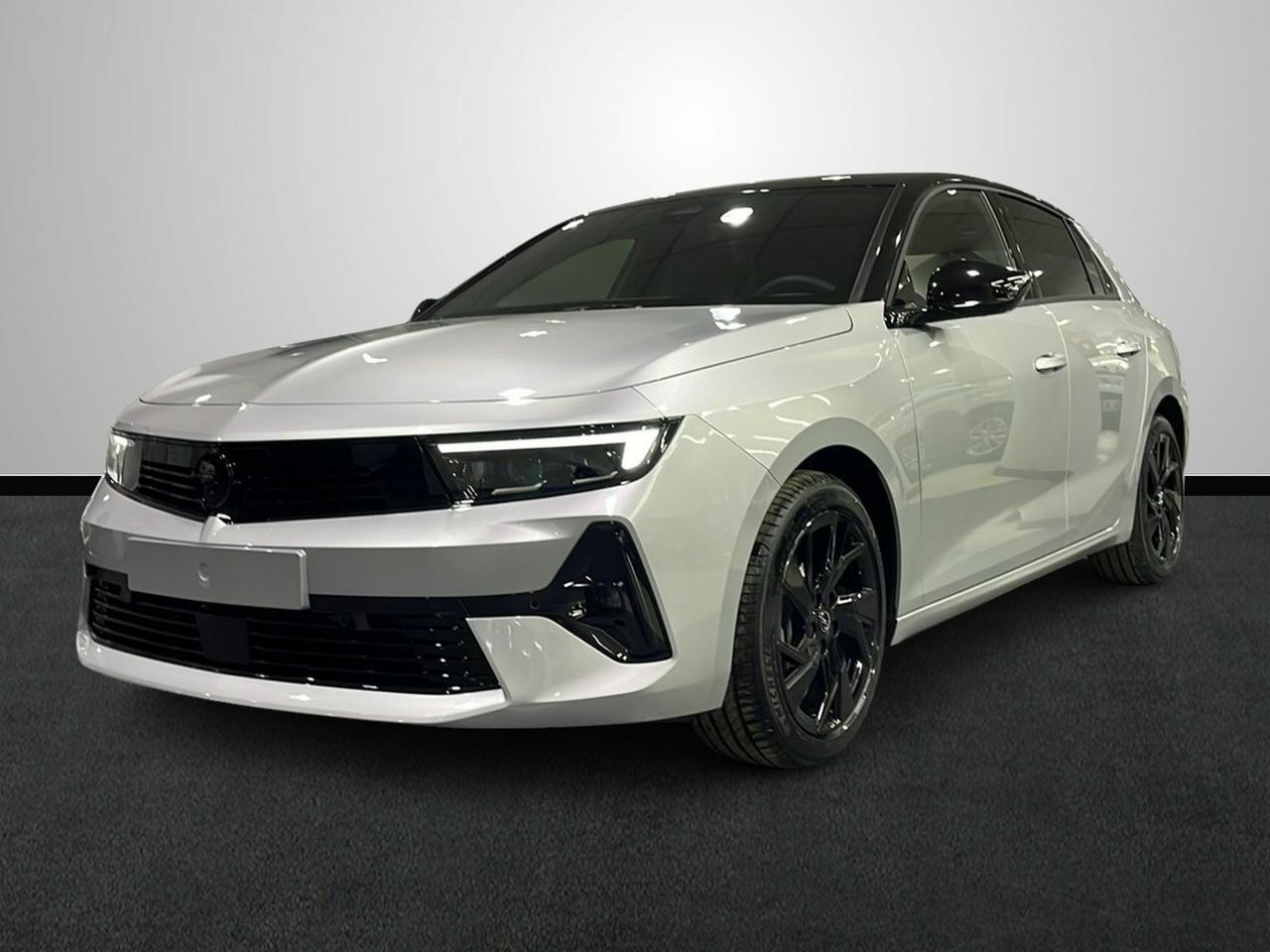Ruedas para exportar a africa  de segunda mano - opel astra 2025 /