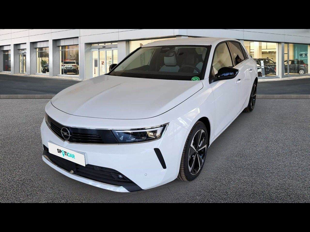 Regalo 6 monos  de segunda mano - opel astra 2023 /