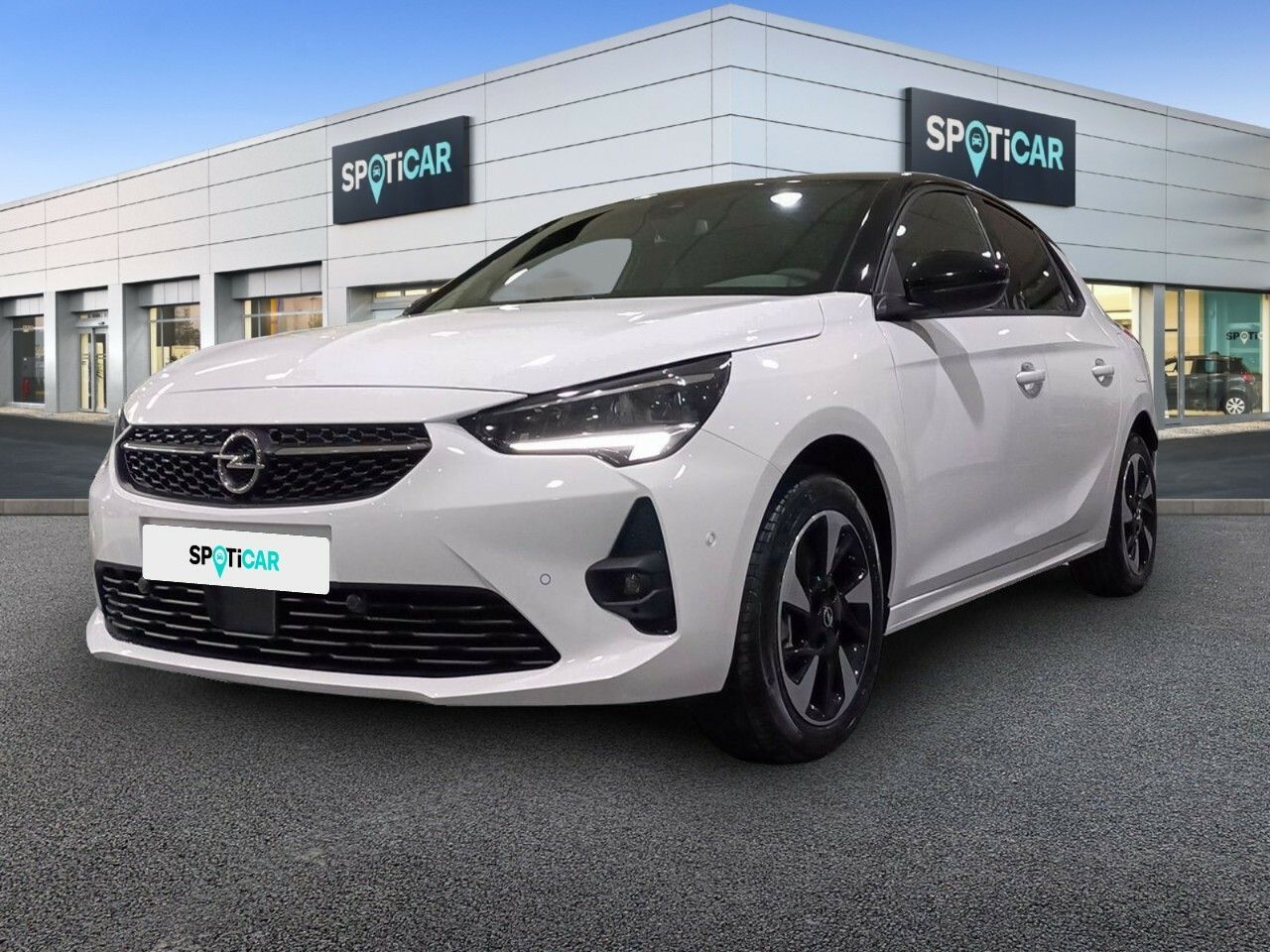 Cargador usb  de segunda mano - opel corsa-e 2023 /