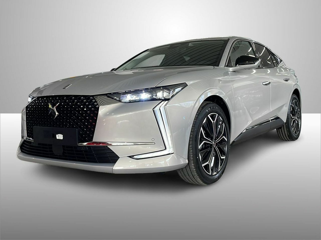 ds automobiles ds 4 2024 /