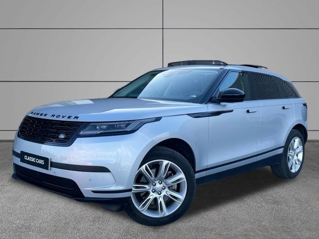 land-rover range rover velar 2024 /