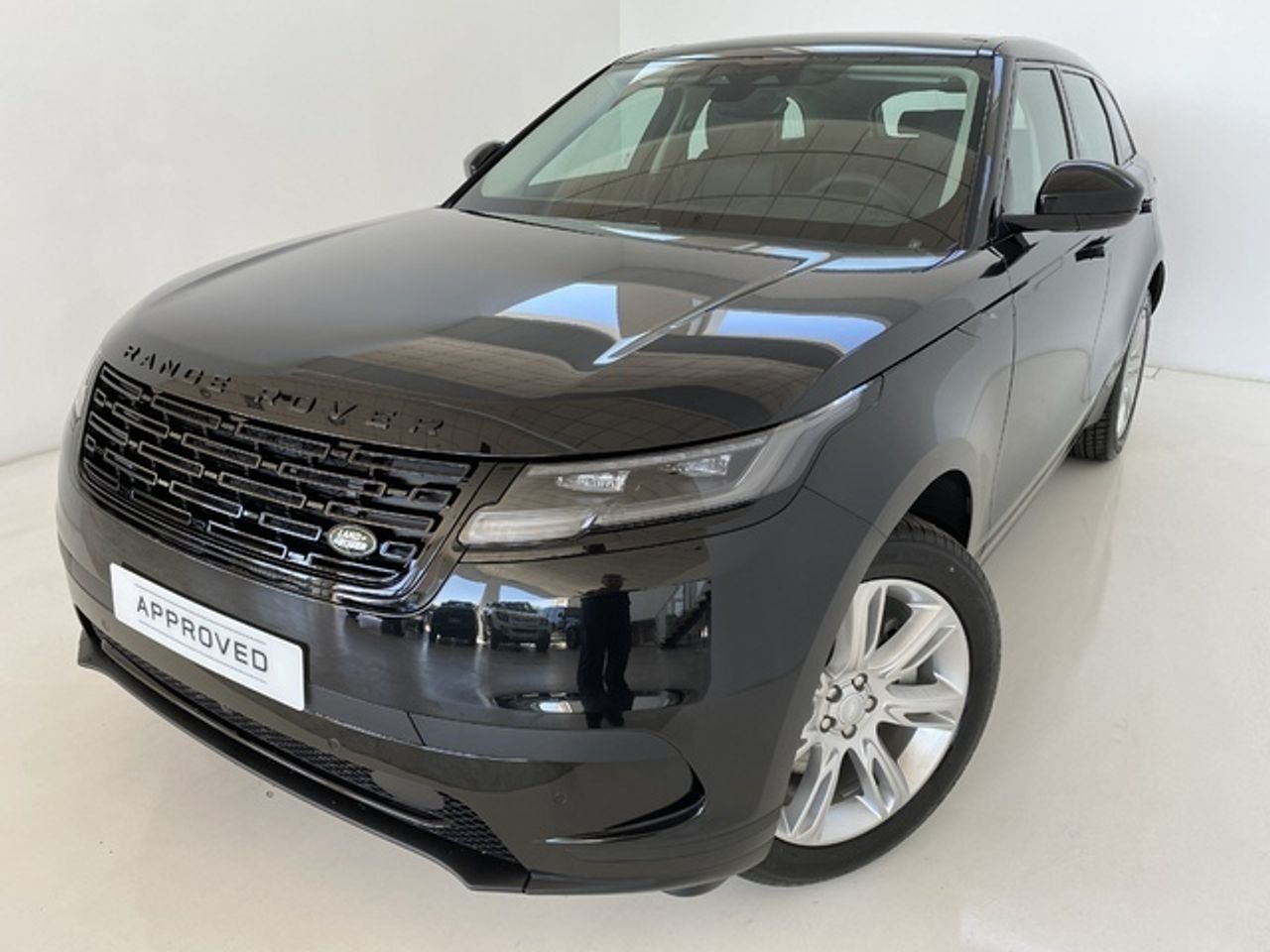 land-rover range rover velar 2024 /