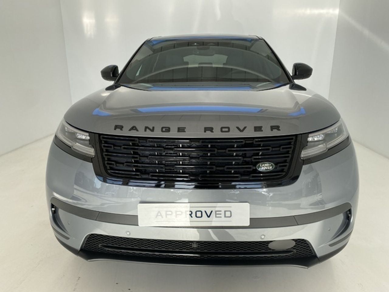 land-rover range rover velar 2024 /