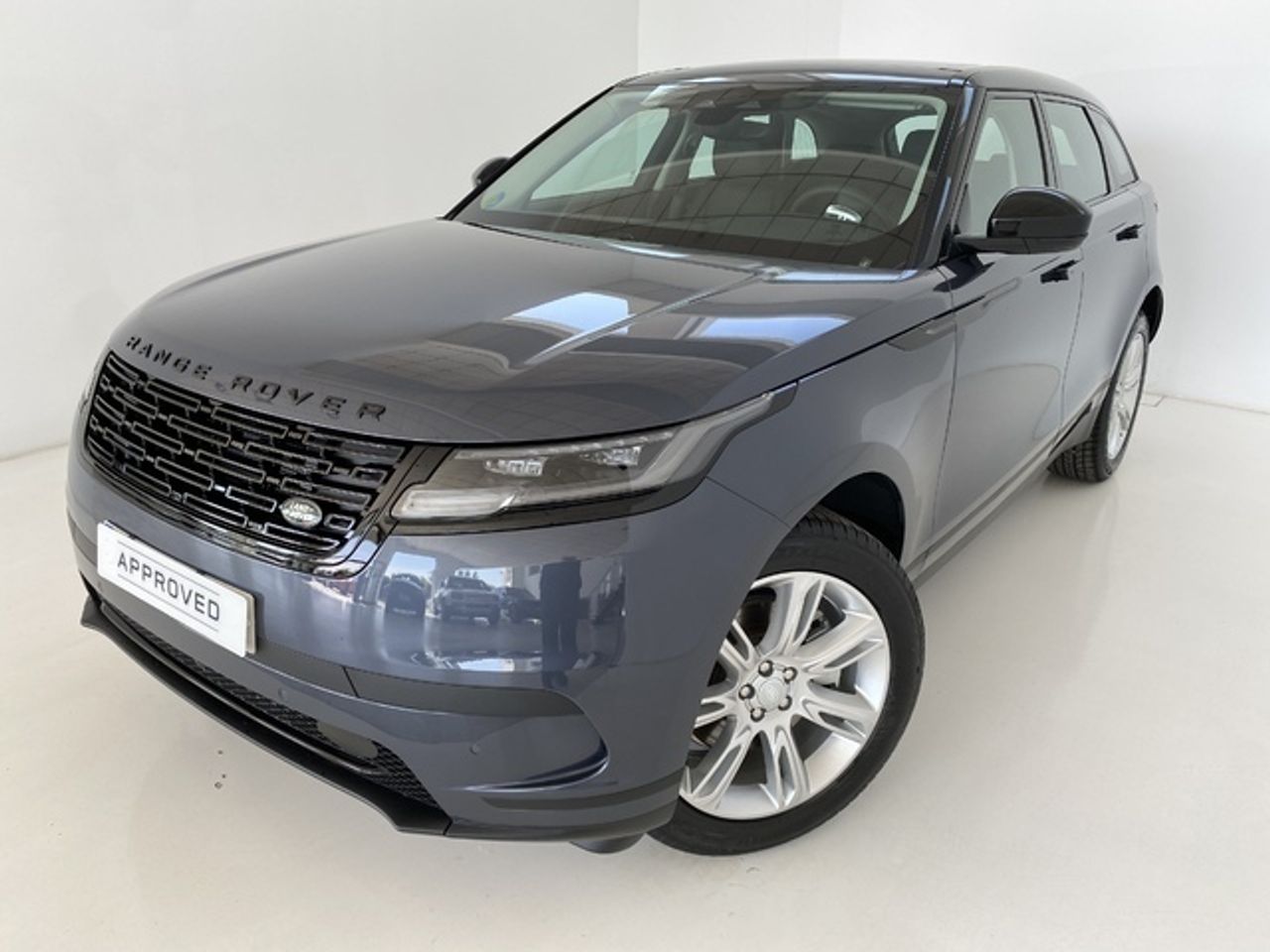 land-rover range rover velar 2024 /