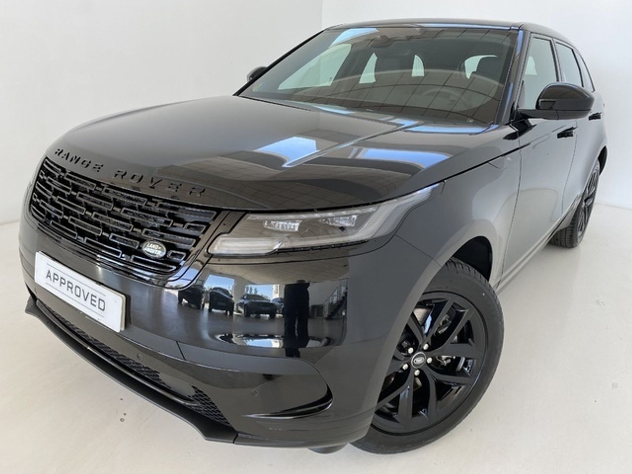 land-rover range rover velar 2024 /