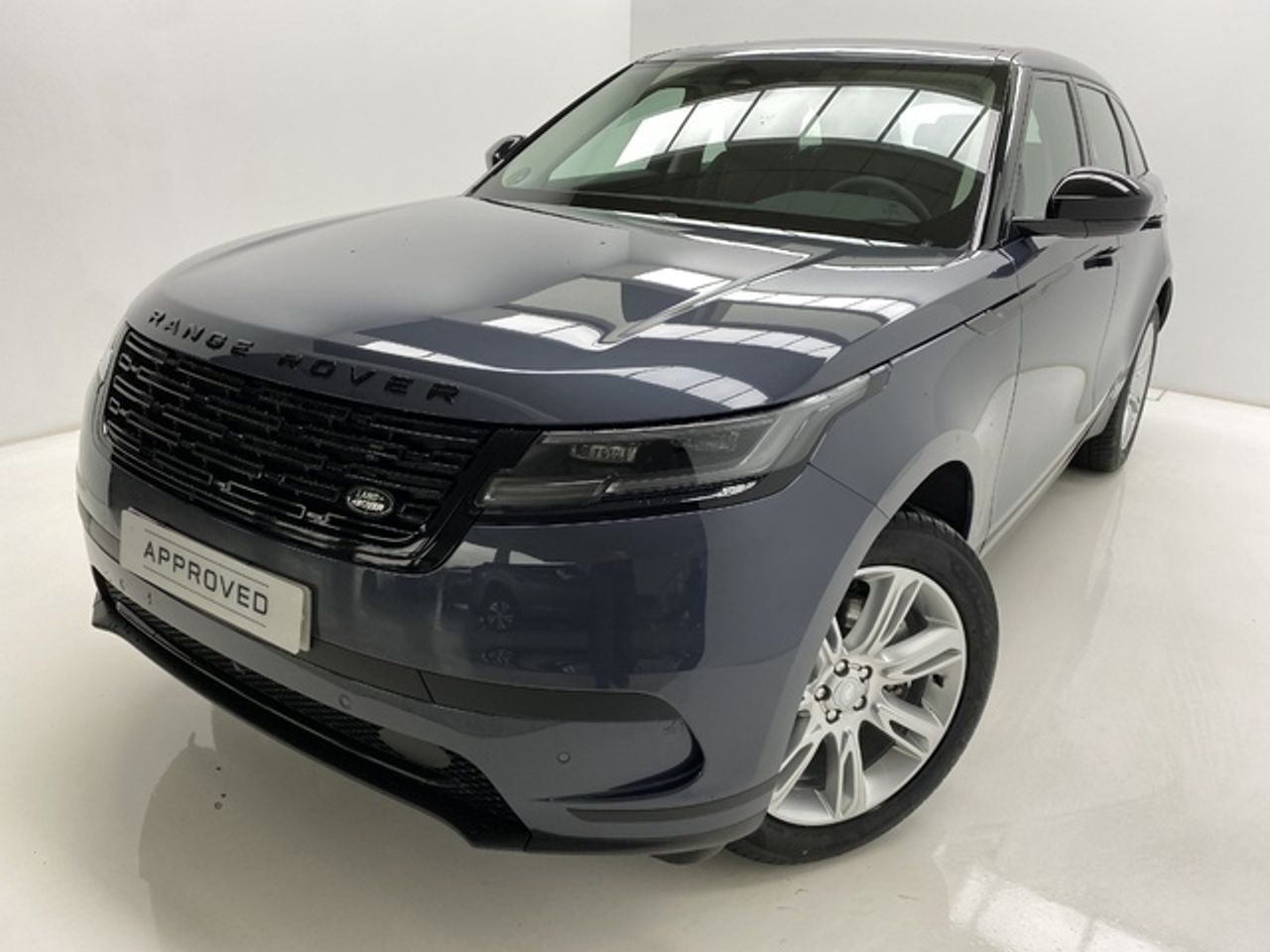 land-rover range rover velar 2024 /