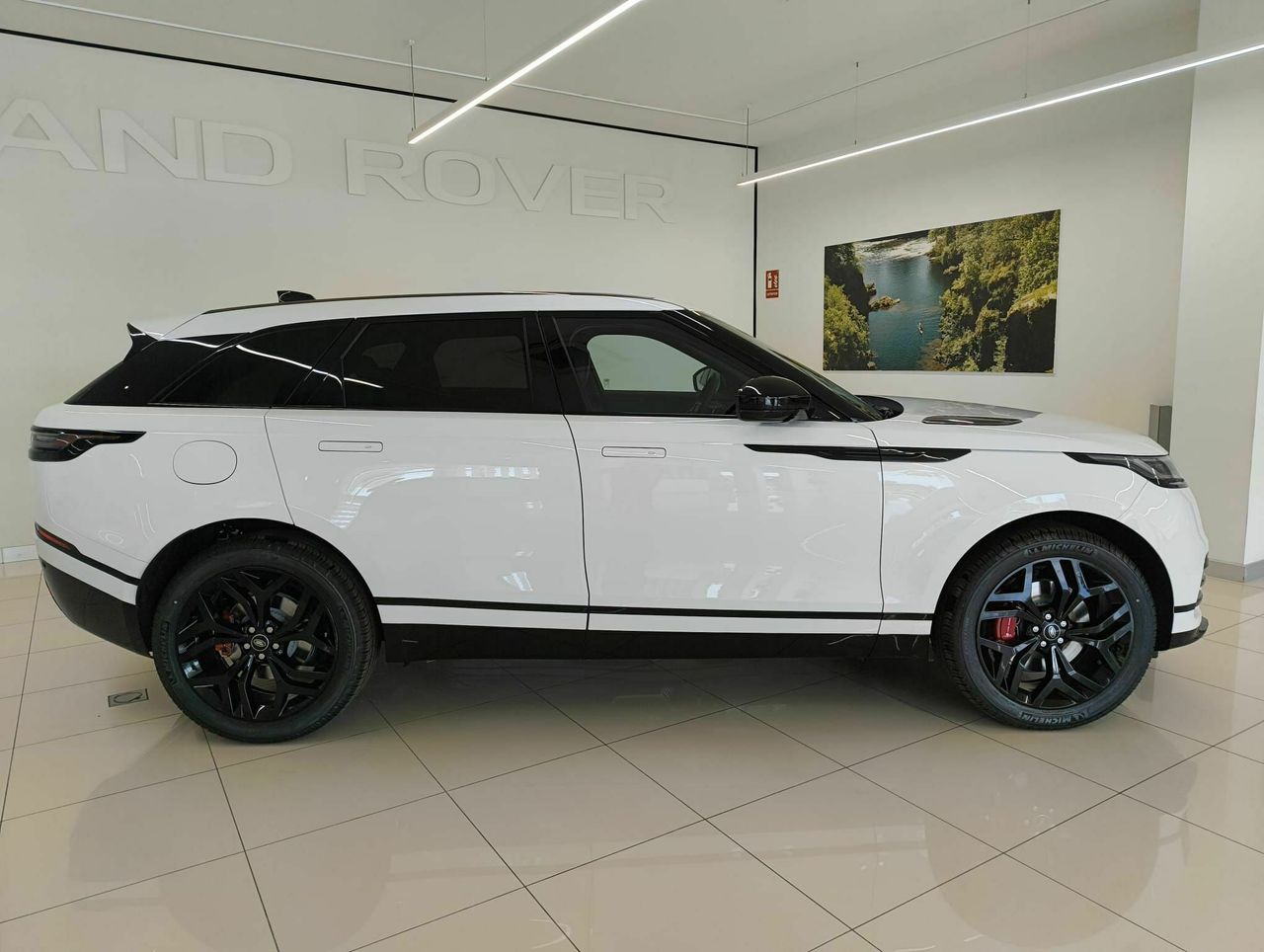 land-rover range rover velar 2025 / foto grande (3)