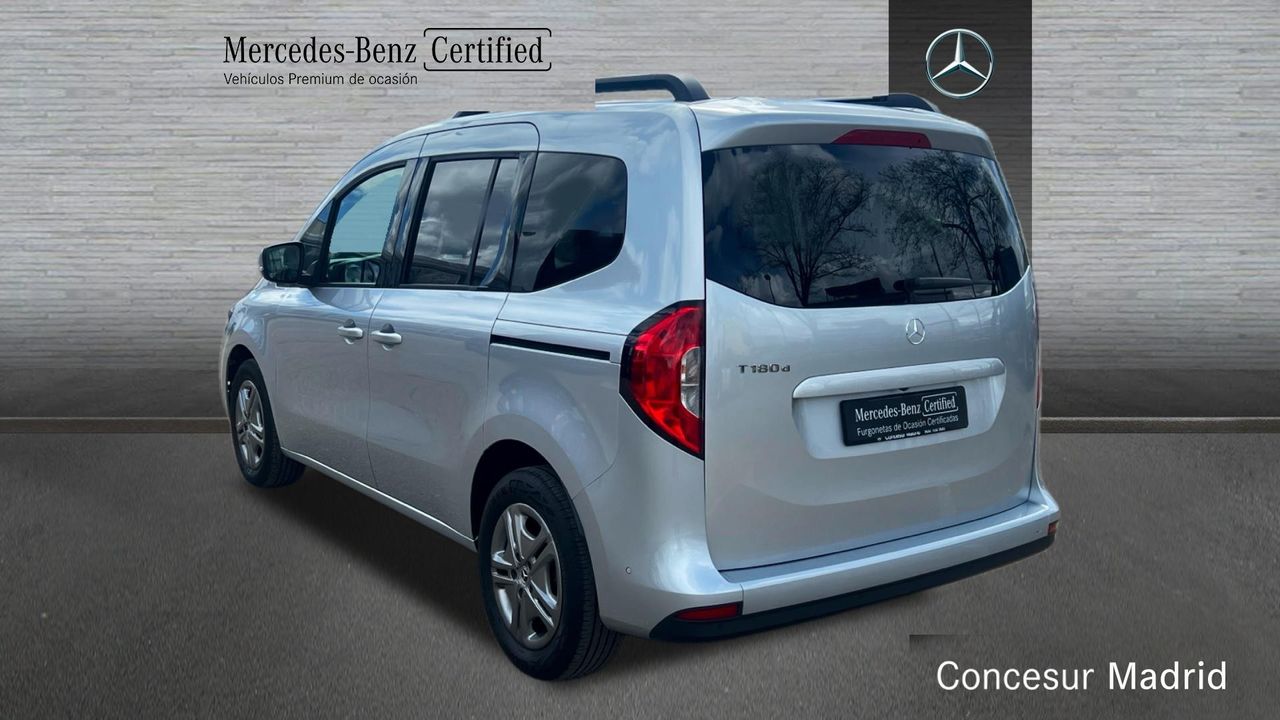 mercedes clase t 2024 / foto grande (3)