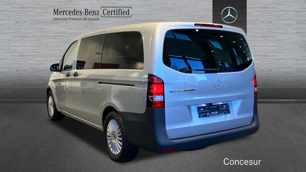 mercedes evito 2022 / foto grande (3)