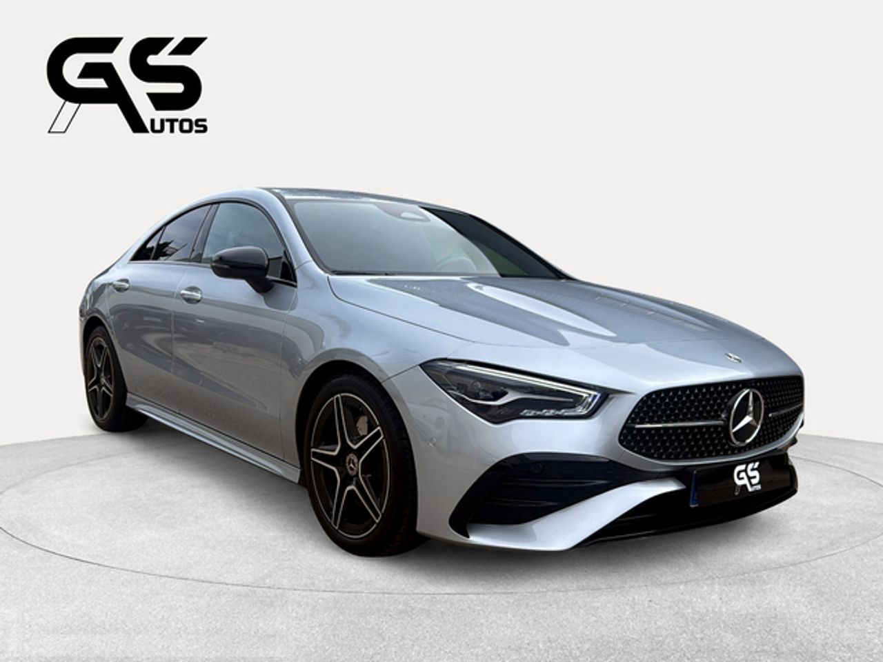 mercedes cla 2024 / foto grande (3)