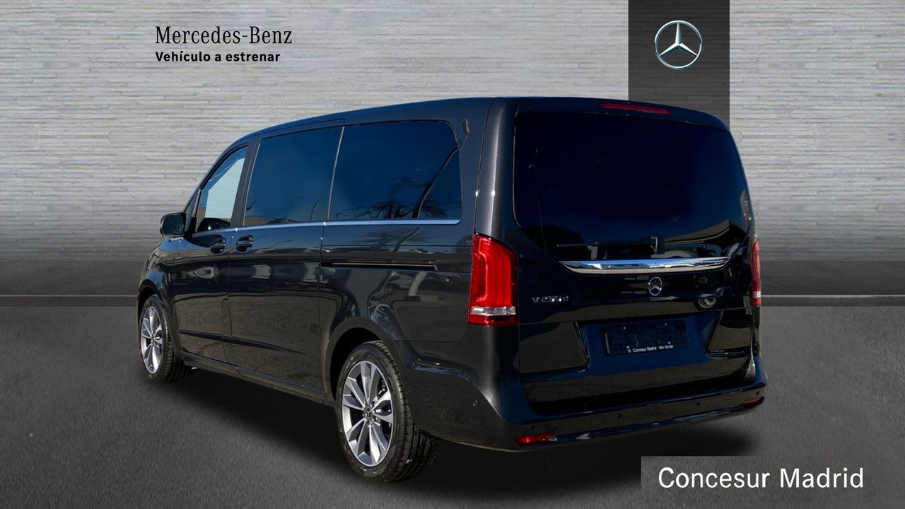 mercedes clase v 2024 / foto grande (3)