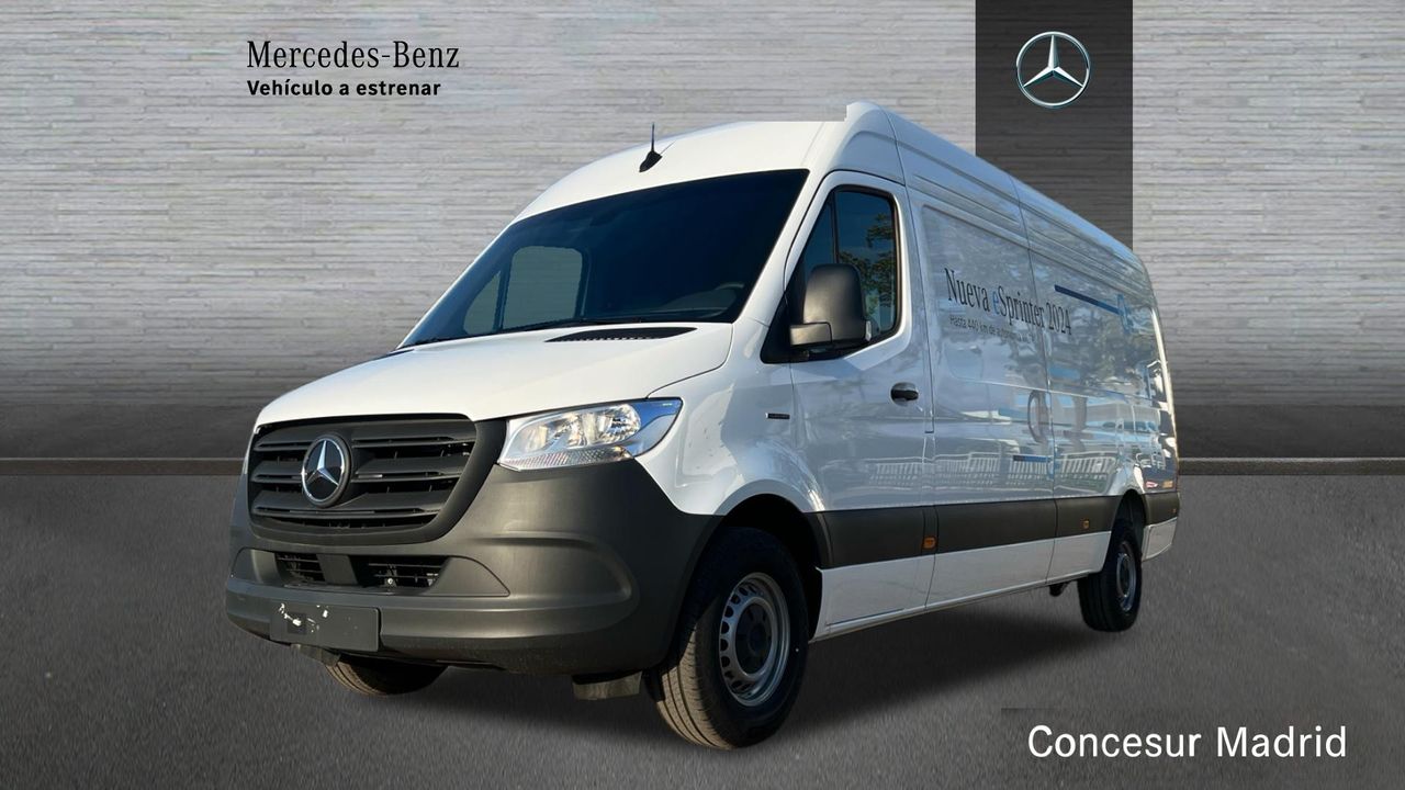Piso 3 hab poble  de segunda mano - mercedes esprinter 2025 /