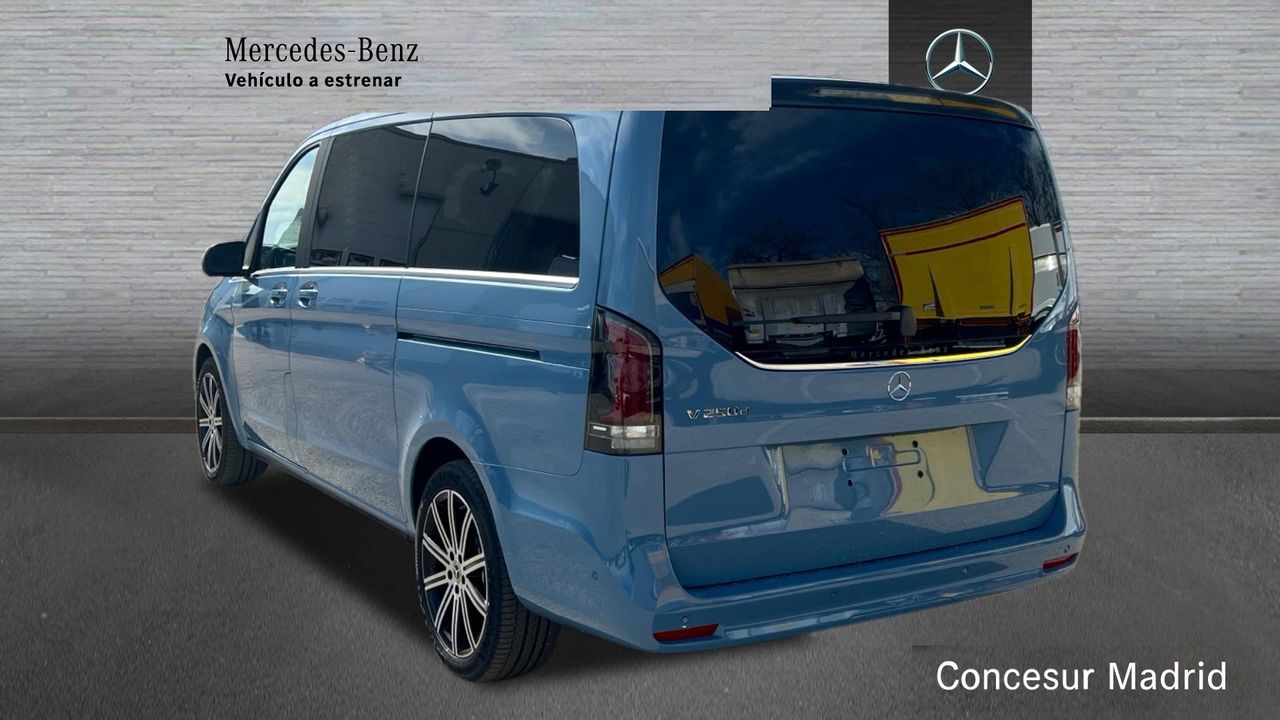 mercedes clase v 2025 / foto grande (3)