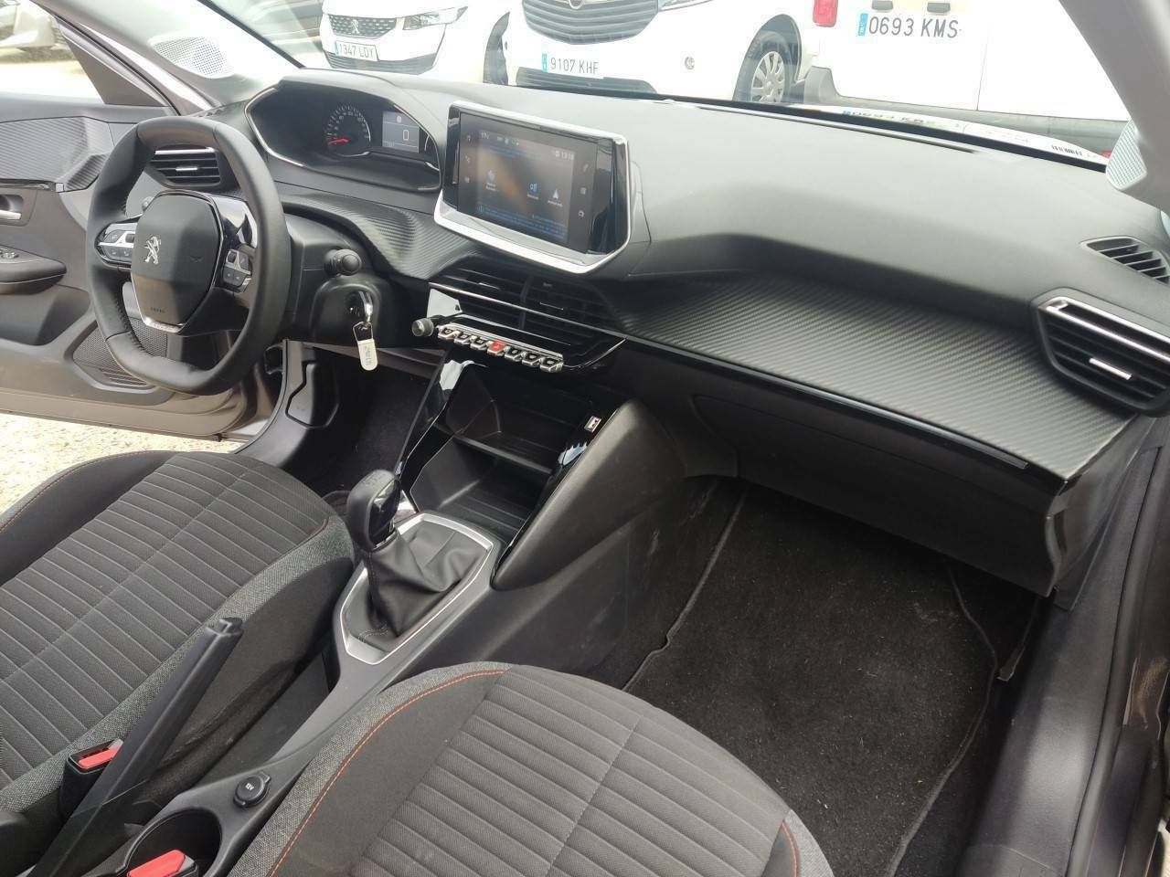peugeot 208 2022 / foto grande (3)