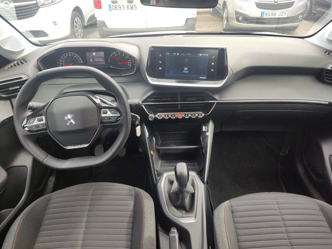 peugeot 208 2022 / foto grande (2)