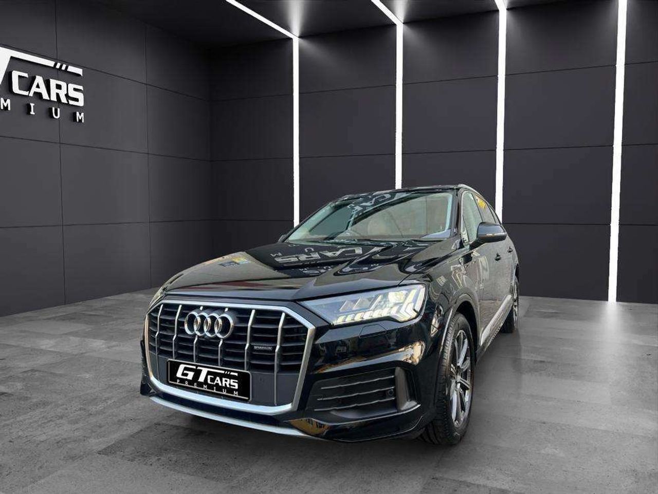 audi q7 2023 /