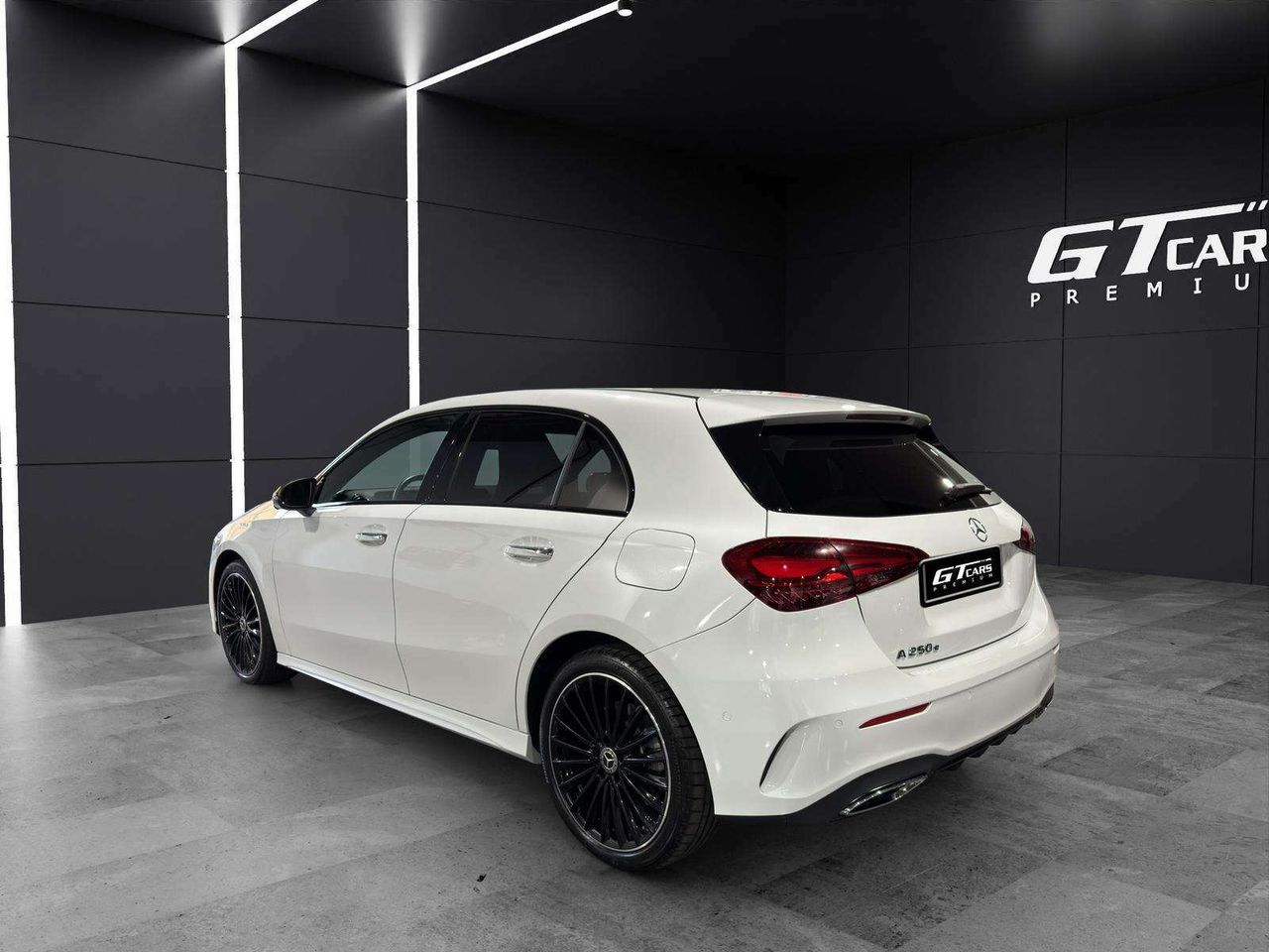 mercedes clase a 2023 / foto grande (3)