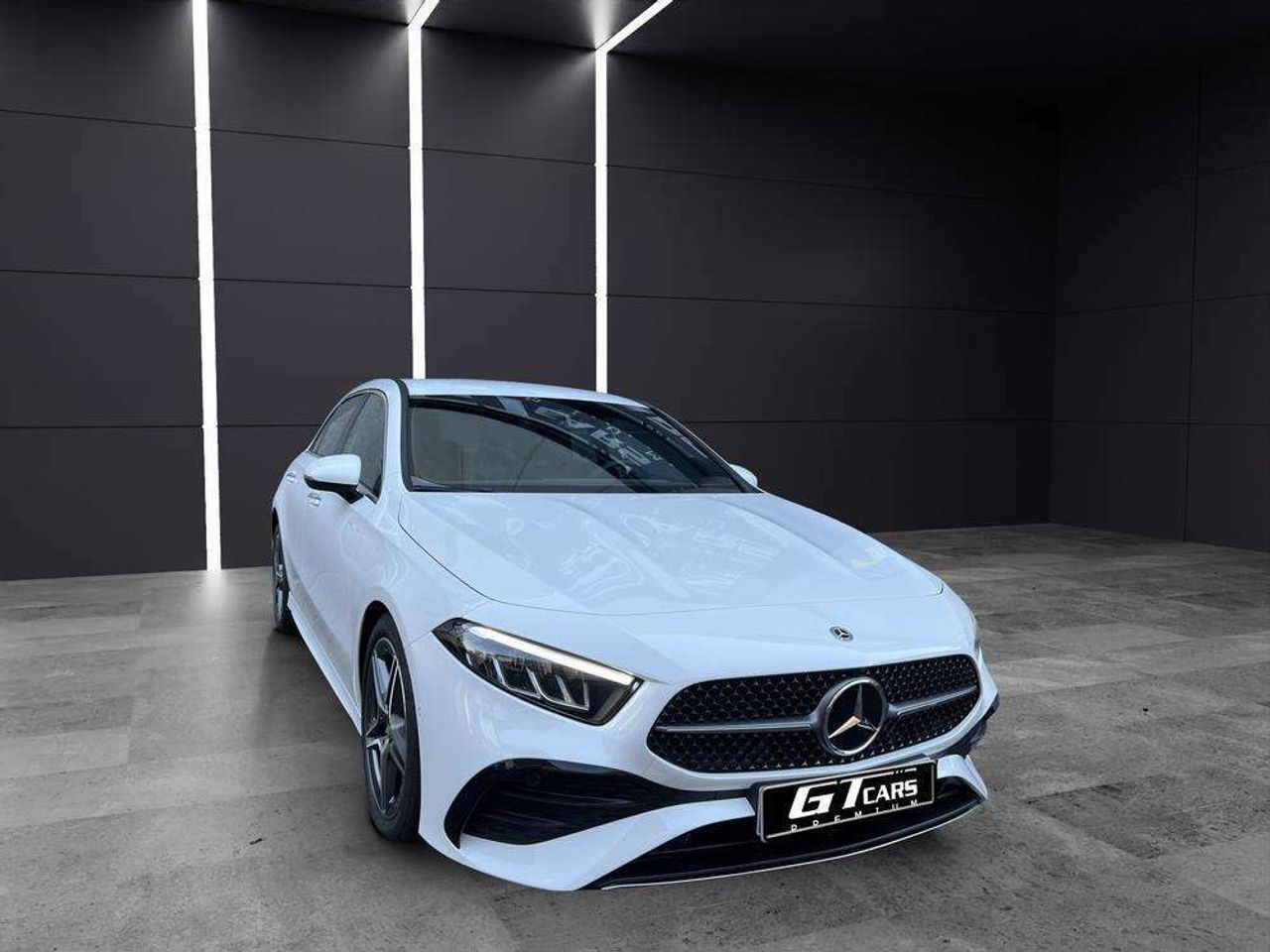 mercedes clase a 2023 / foto grande (3)