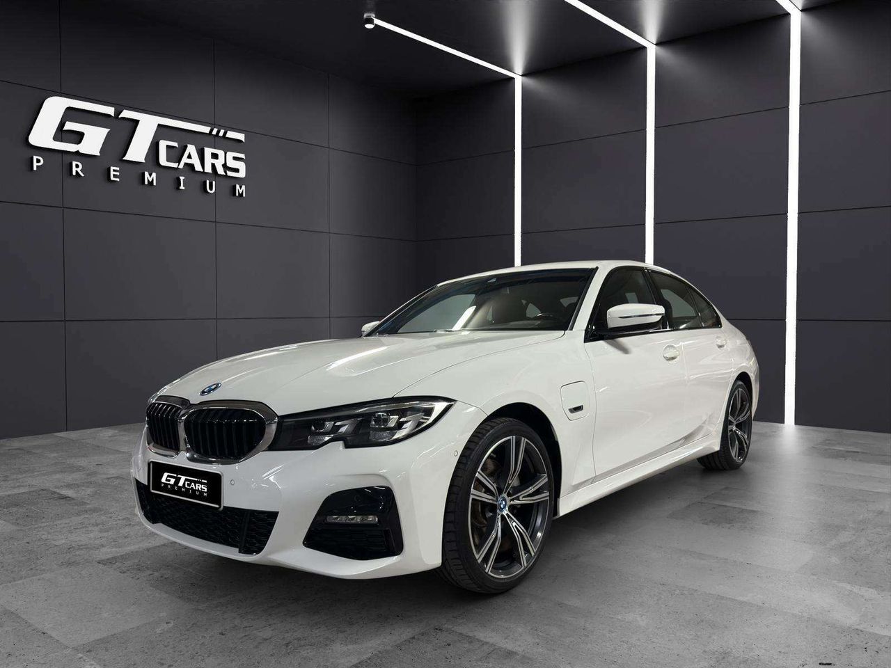 Foto bmw serie 3 2021 /