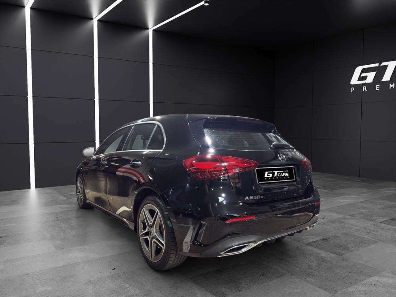 mercedes clase a 2023 / foto grande (3)