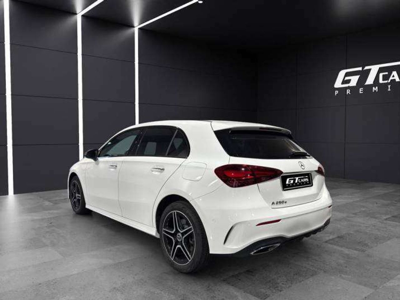 mercedes clase a 2024 / foto grande (3)