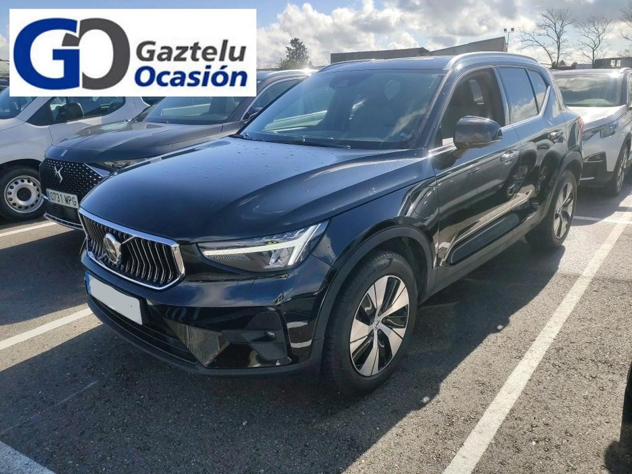 volvo xc40 2023 /