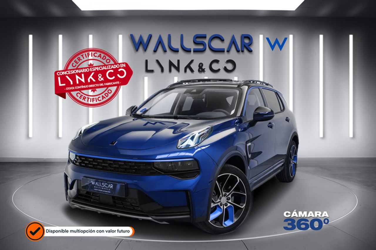 Coche hibrido con camara 360  de segunda mano - lynk & co 01 2023 /