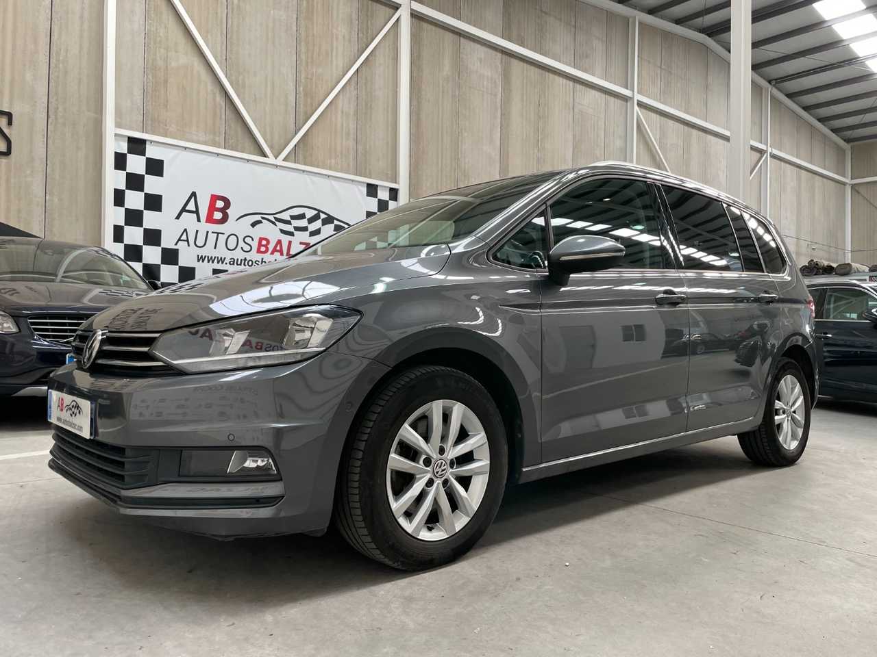 Volkswagen Touran ocasión segunda mano 2018 Diésel por 18.990€ en Málaga
