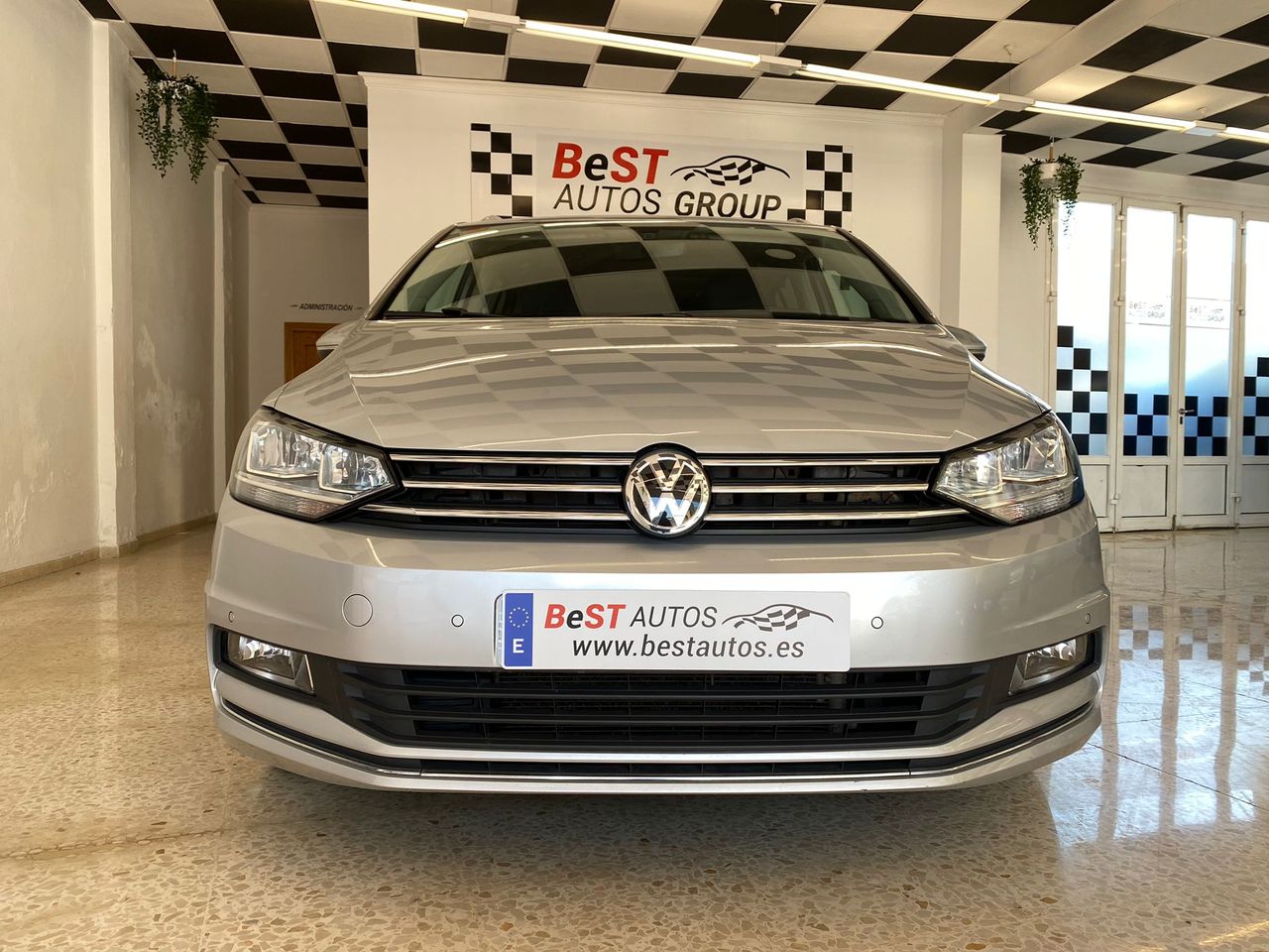 Volkswagen Touran ocasión segunda mano 2018 Diésel por 22.990€ en Málaga