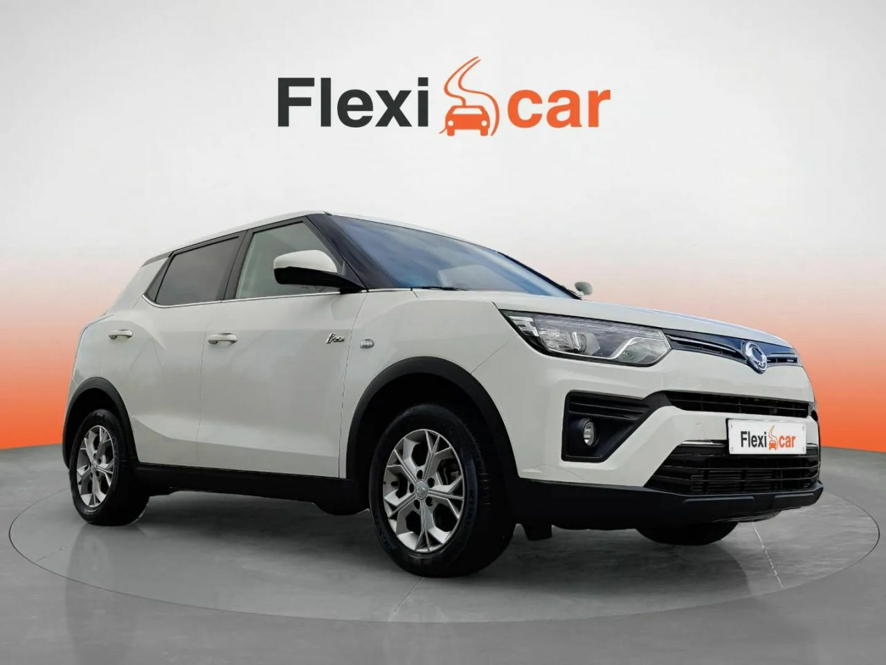 Ssangyong tivoli grand  de segunda mano - ssangyong tivoli 2023 /
