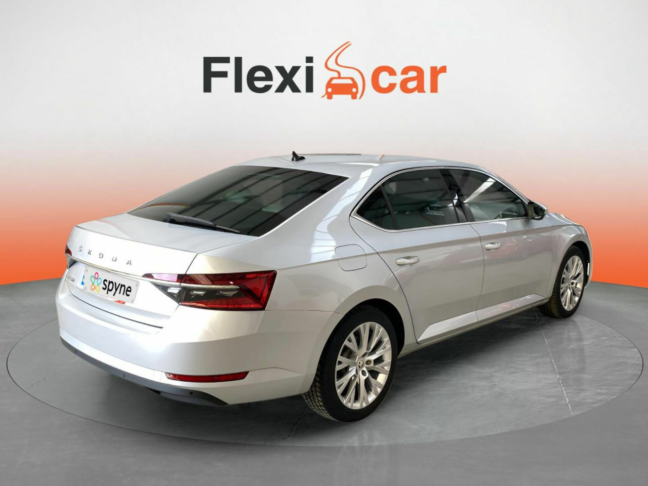 skoda superb 2022 / foto grande (3)