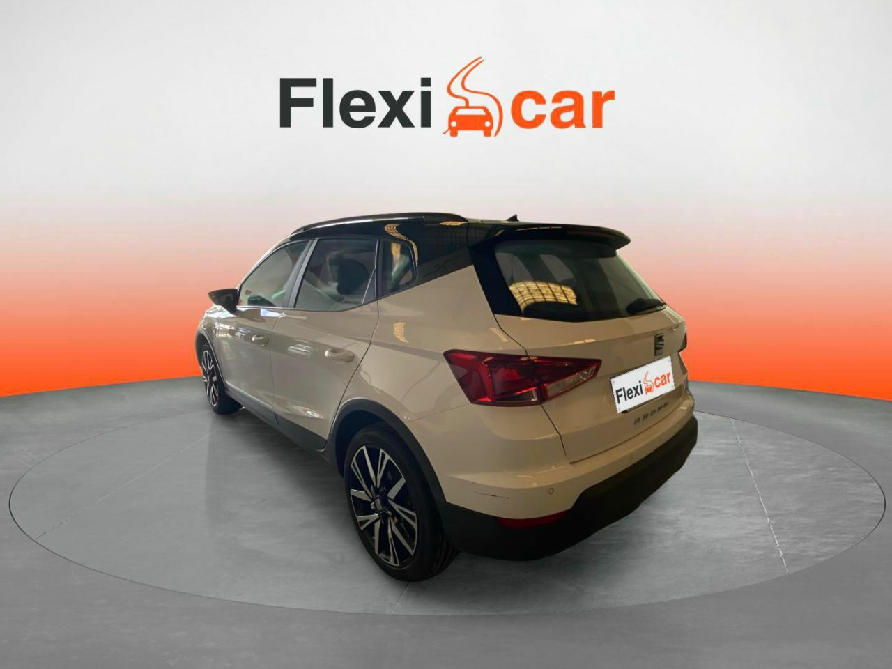 seat arona 2018 / foto grande (3)