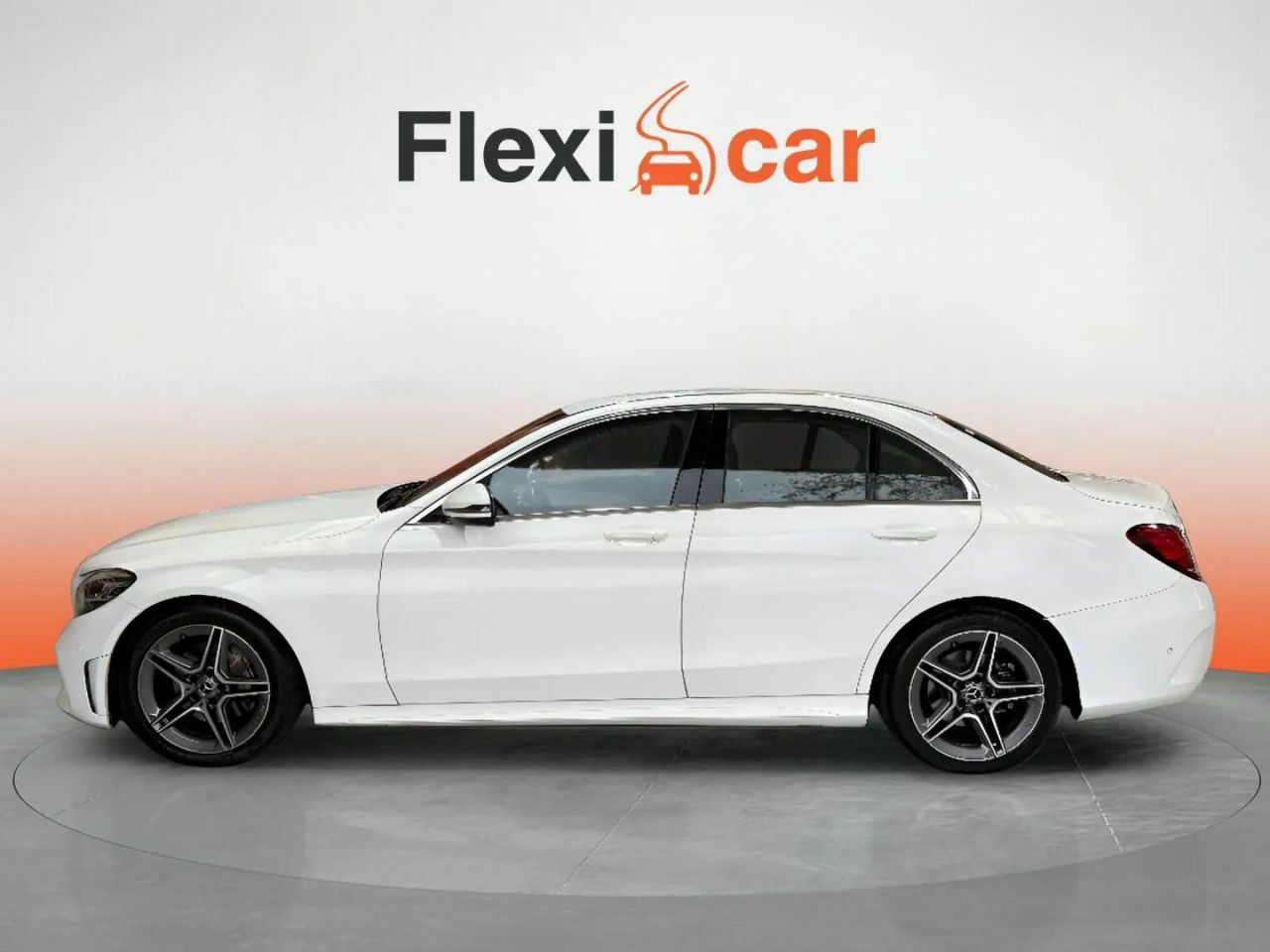 mercedes clase c 2018 / foto grande (3)