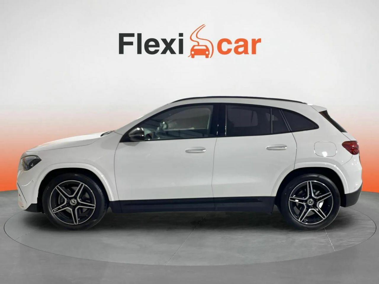 mercedes gla 2024 / foto grande (3)